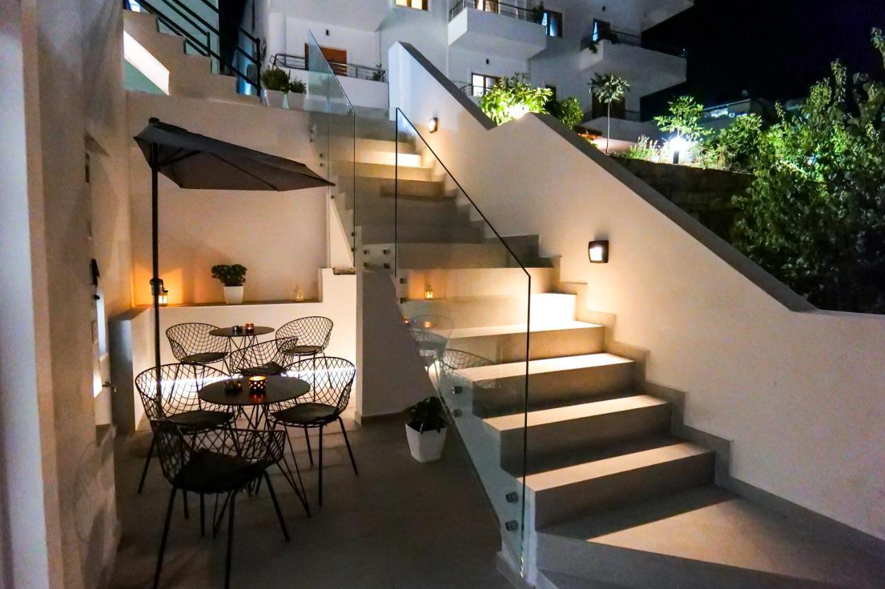 Sarandaview Hotel Exterior photo